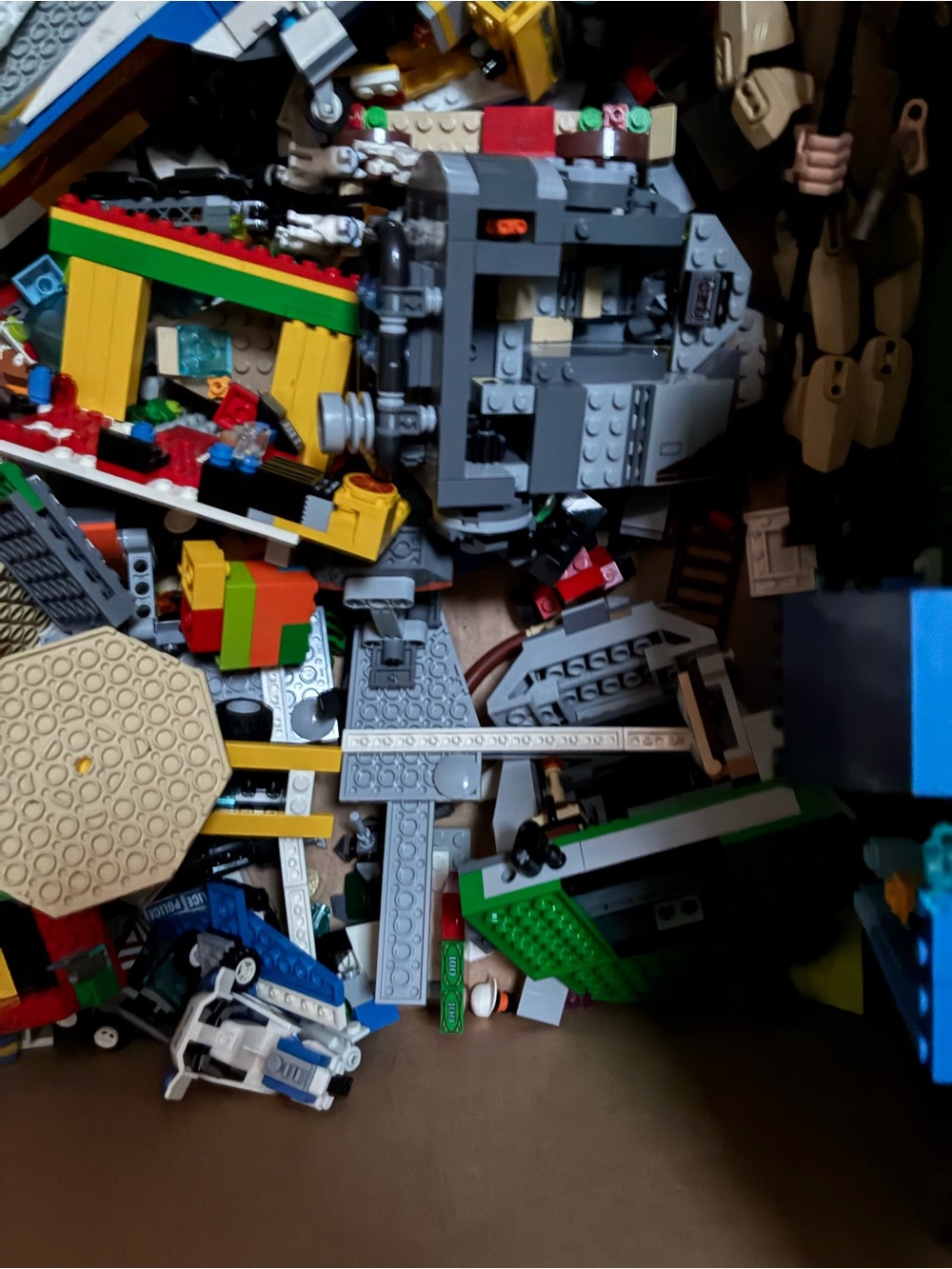 LEGO Lot - Picture 3 of 4